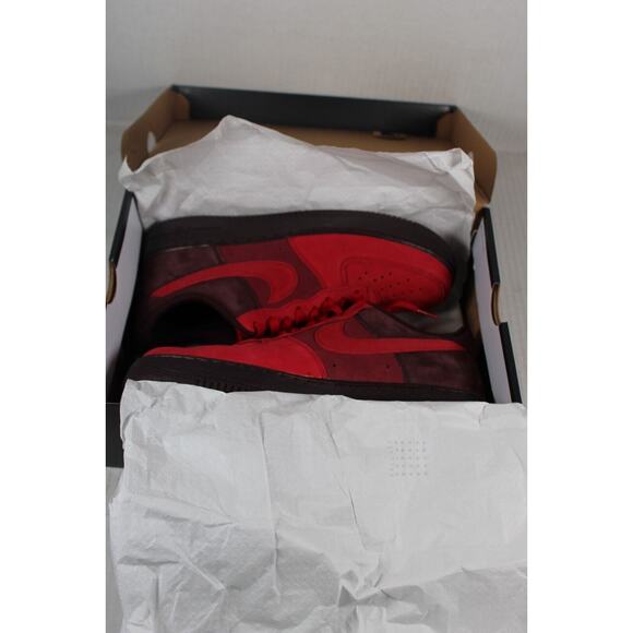 Athletic_Shoes